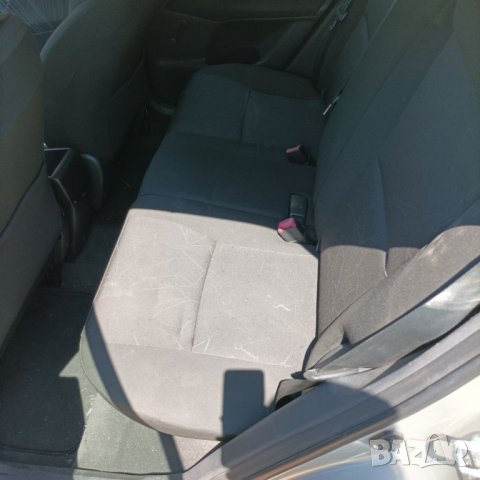 Салон Тойота Аурис 2009 година седалки тойота, снимка 5 - Части - 43956362
