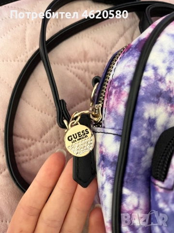 Продавам оригинална дамска чанта Guess в отлично състояние, почти като нова!, снимка 2 - Чанти - 52026144
