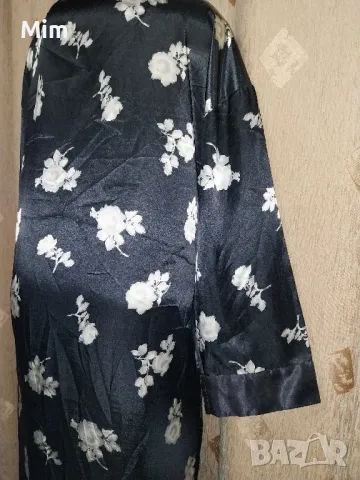L/2XL Черен сатенен халат на цветя , снимка 5 - Нощници - 48925176