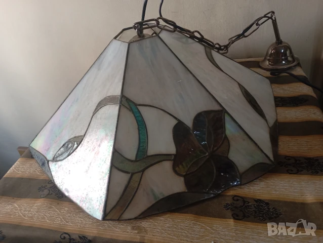 Полилей,лампа за таван тип тифани