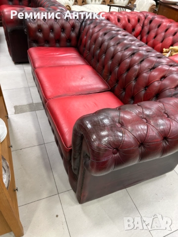 Честръфийлд диван тройка, цвят телешка кръв., снимка 4 - Дивани и мека мебел - 52591515