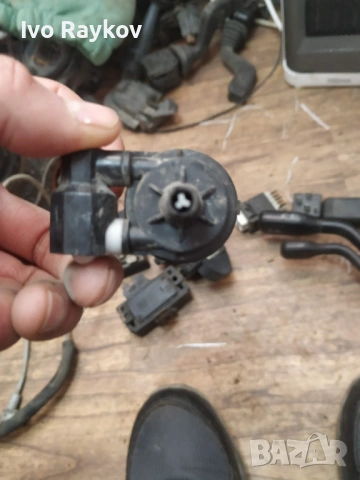 Помпа за чистачки V46080012 , Renault Kangoo , снимка 2 - Части - 53110011