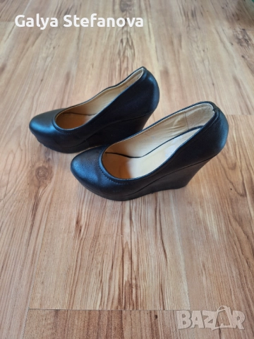 Продава обувки, снимка 17 - Дамски обувки на ток - 52087563