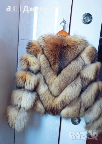 Палто с естествен косъм от сребърна лисица, снимка 6 - Палта, манта - 52690644