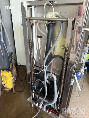 Професионална КОнзолна съдомиялна  , снимка 9 - Обзавеждане на кухня - 50614029