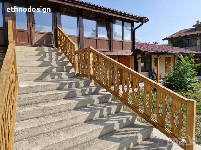 Изработвам дървени парапети, огради, порти, облицовки, декорация от дърво