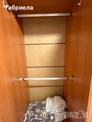 Гардероб трикрилен , снимка 2 - Гардероби - 53436117