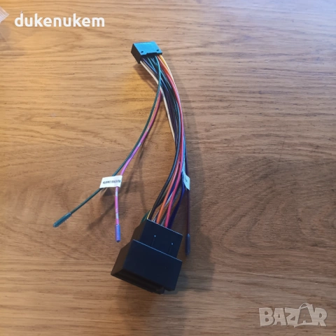 16-пинов към ISO адаптер за автомобилно радио – Plug & Play, снимка 7 - Радиокасетофони, транзистори - 53150039