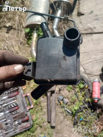 Маслен отдушник сепаратор Пежо Ситроен 2.0,2.2хди 9638961080