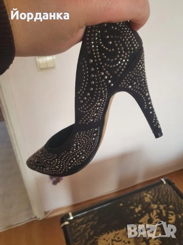 Здравейте, продавам нови дамски обувки 