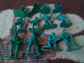 Войници пластмасови 12 броя 51737, снимка 3
