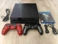 Playstation 4 с два контролера и игра, снимка 2