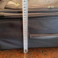 Нов куфар марка American Tourister/ Samsonite ръчен багаж, снимка 4 - Куфари - 43229596