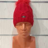 Нова зимна червена дамска шапка СилвърСтар с подплата плюш, снимка 7 - Шапки - 35510350