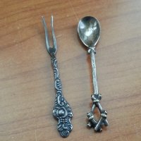 Посребрени лъжичка и виличка , снимка 1 - Антикварни и старинни предмети - 39470943