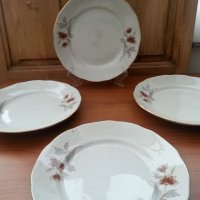 Стар български порцелан чинии плитки, снимка 1 - Антикварни и старинни предмети - 33624088