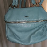 Естествена кожа бледо  синя чанта италианска CROMIA, снимка 4 - Чанти - 32252195