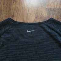 Nike - страхотна дамска тениска, снимка 5 - Тениски - 33453381