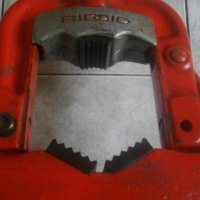 RIDGID №25-Голямо Тръбно Менгеме-1/8-4 инча-Оригинално САЩ-13 кг-135 мм Захват-РИДГИД, снимка 6 - Други инструменти - 37345014