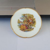 Красива порцеланова чинийка на Limoges , снимка 2 - Антикварни и старинни предмети - 38180640