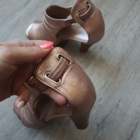 Уникални розови дамски обувки от естествена кожа на ток, снимка 5 - Дамски обувки на ток - 28628631