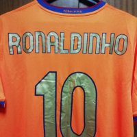Barcelona Ronaldinho Nike оригинална тениска с автограф Барселона Роналдиньо , снимка 4 - Тениски - 43340955