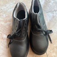 Работни обувки половинки и кубинки, снимка 3 - Други - 39044673