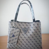 Дамска чанта Guess Код 1037, снимка 1 - Чанти - 44059369