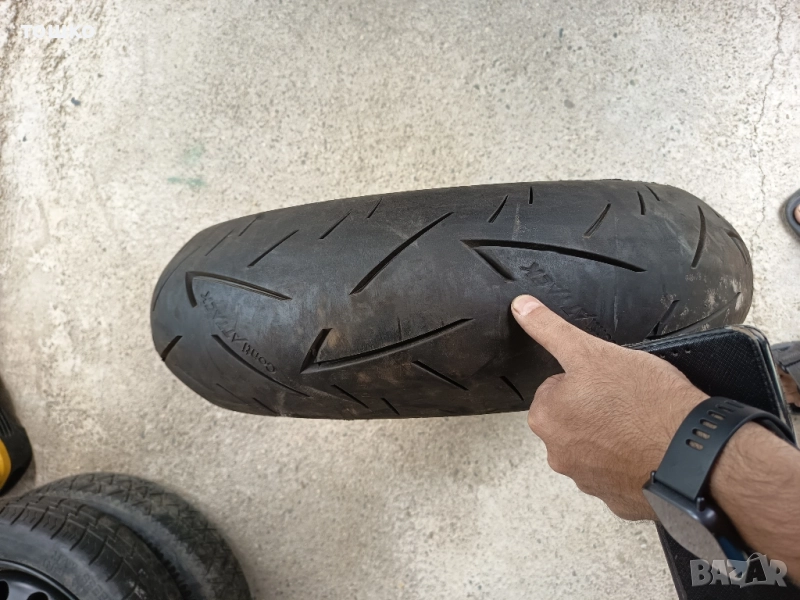 Пистова гума Continental 160/60/ZR 17, снимка 1