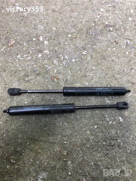 Амортисьор преден капак Mercedes w221, снимка 1