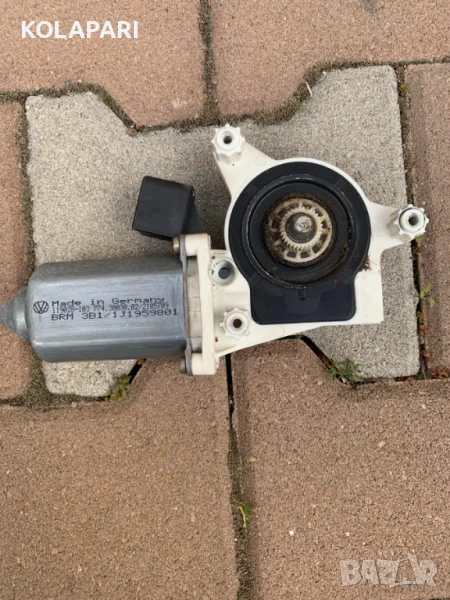 Моторче машинка лява дясна ел стъкла Пасат 4/ Passat 4, снимка 1