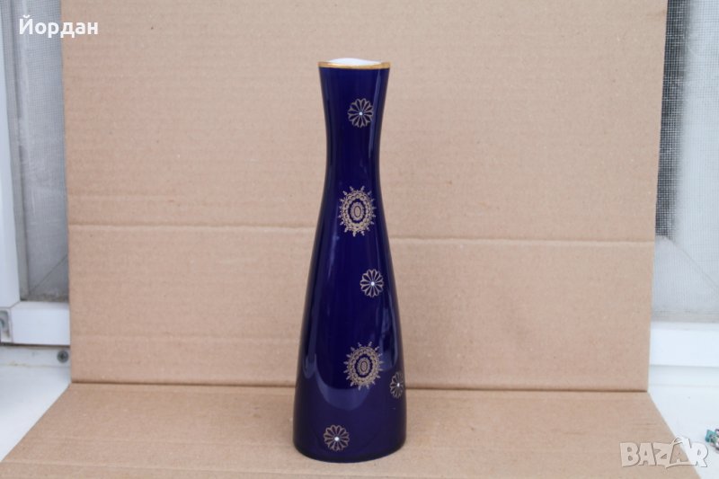 Порцеланова Немска ваза цвят кобалт, снимка 1