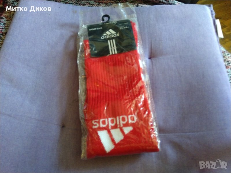 Футболни калци размер М маркови на Адидас нови, снимка 1