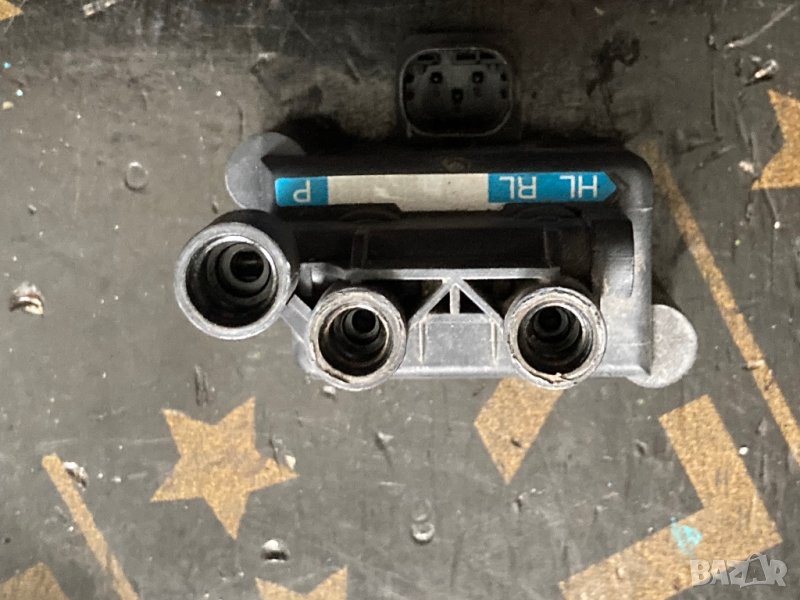 A2513200158 airmatic w212 e class клапанно тяло задни възглавници, снимка 1