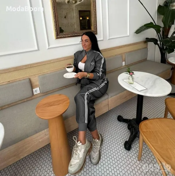 Adidas дамски сив комплект , снимка 1