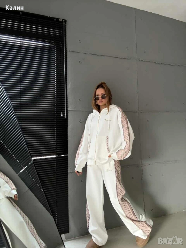 Дамски комплекти Guess - три цвята - Намалени - 44€, снимка 1