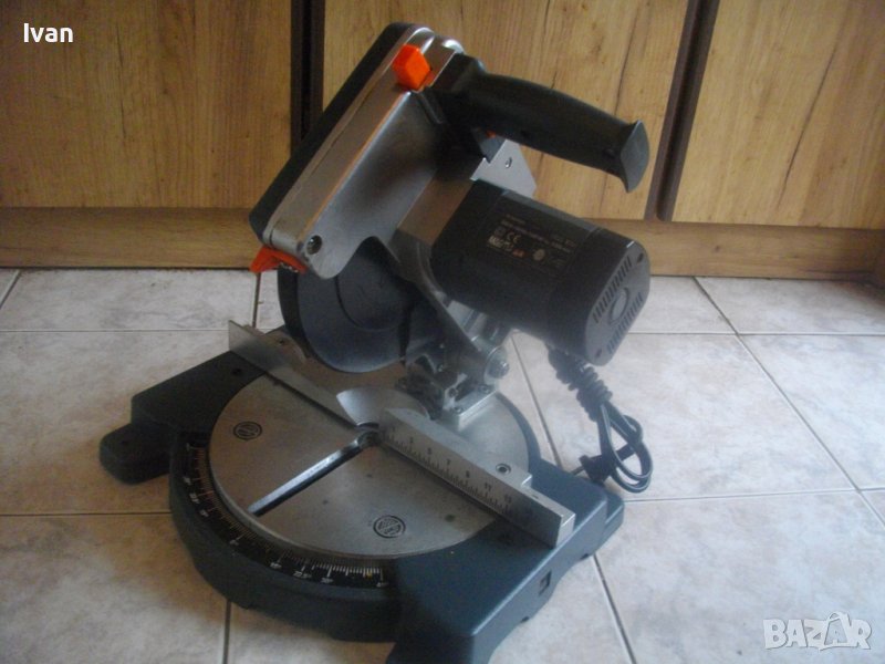 1050 Вата-ф210мм-Немска Пендула-Потъващ/Повдигащ Циркуляр-ОТЛИЧЕН-Basic Meister BGS1050-GERMANY, снимка 1