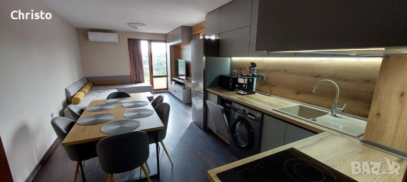 Собственик продава три имота в НЖСК разположени в центъра на кв. Сарафово , снимка 1