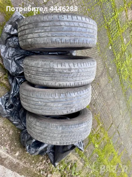 Гуми, снимка 1