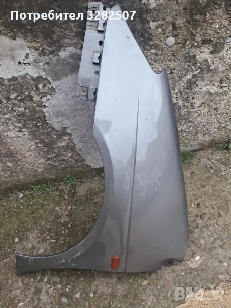 Продавам преден ляв калник за Renault Scenic 99-03г., снимка 1