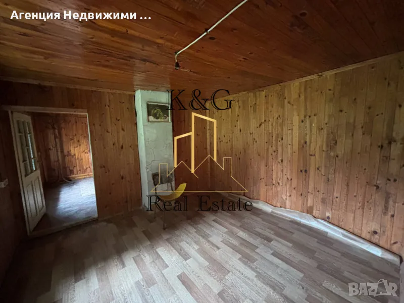 Едноетажна тухлена на гредоред в с. Дряновец , снимка 1