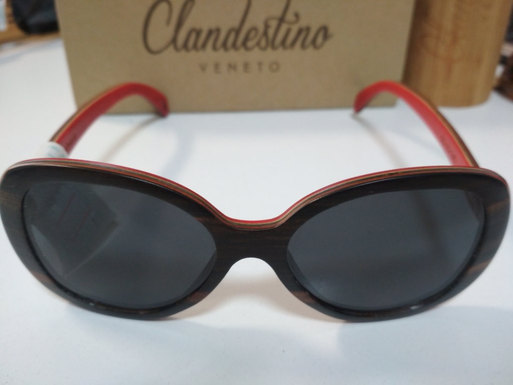 Clandestino Оригинални слънчеви очила100%UV Гарантиран произход гаранция ,  опция преглед и тест в Слънчеви и диоптрични очила в гр. Бургас -  ID28667518 — Bazar.bg