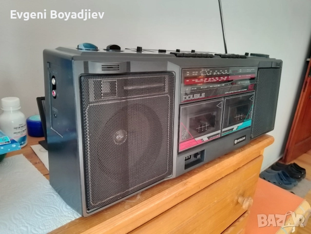 Двукасетъчен радиокасетофон HITACHI, снимка 2 - Радиокасетофони, транзистори - 52937611