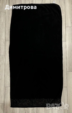 Черна хавлиена кърпа за баня