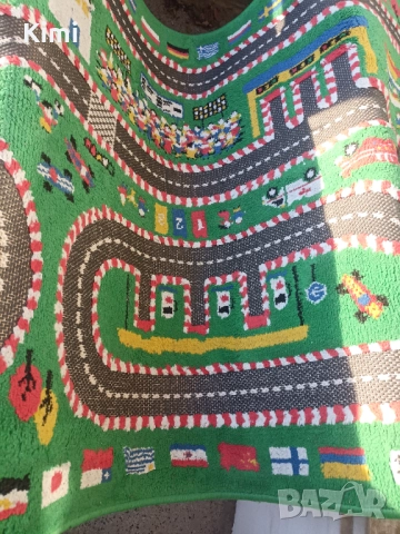 детски 3D килим с писта от формула 1, снимка 3 - Други - 52464275