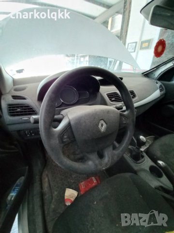 Продавам рено меган 2010г. 1.5DCI. 105к.с на части, снимка 4 - Автомобили и джипове - 37516514