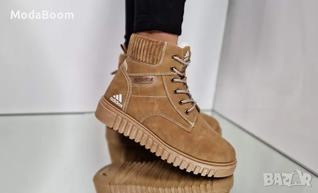 Adidas Дамски боти Два цвята , снимка 2 - Дамски боти - 48121731