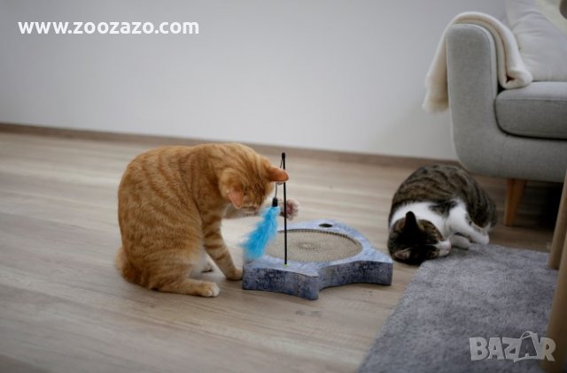 Занимателна драскалка с топче и перо за Котки 41,5 x 33 x 5 cм. - Модел: 80993, снимка 4 - За котки - 38804820
