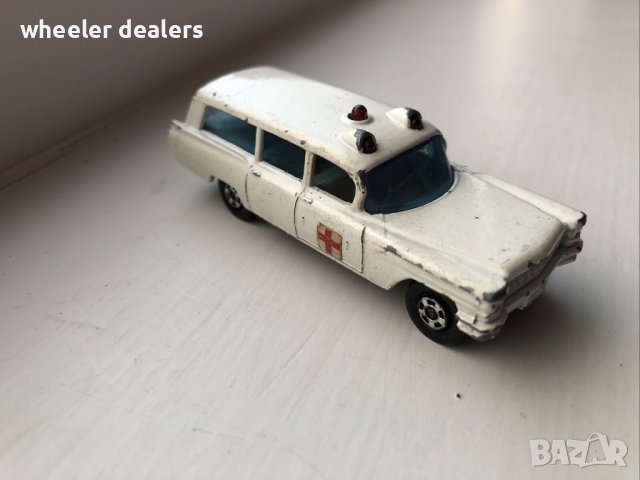 Метална количка Matchbox S&S Cadillac Ambulance - Superfast в мащаб 1:87, снимка 7 - Колекции - 39834057