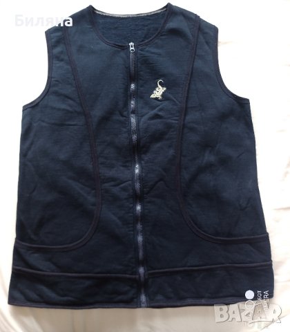 Тъмносин елек с големи джобове, бродерия на варан отпред и отзад, снимка 4 - Елеци - 44130774